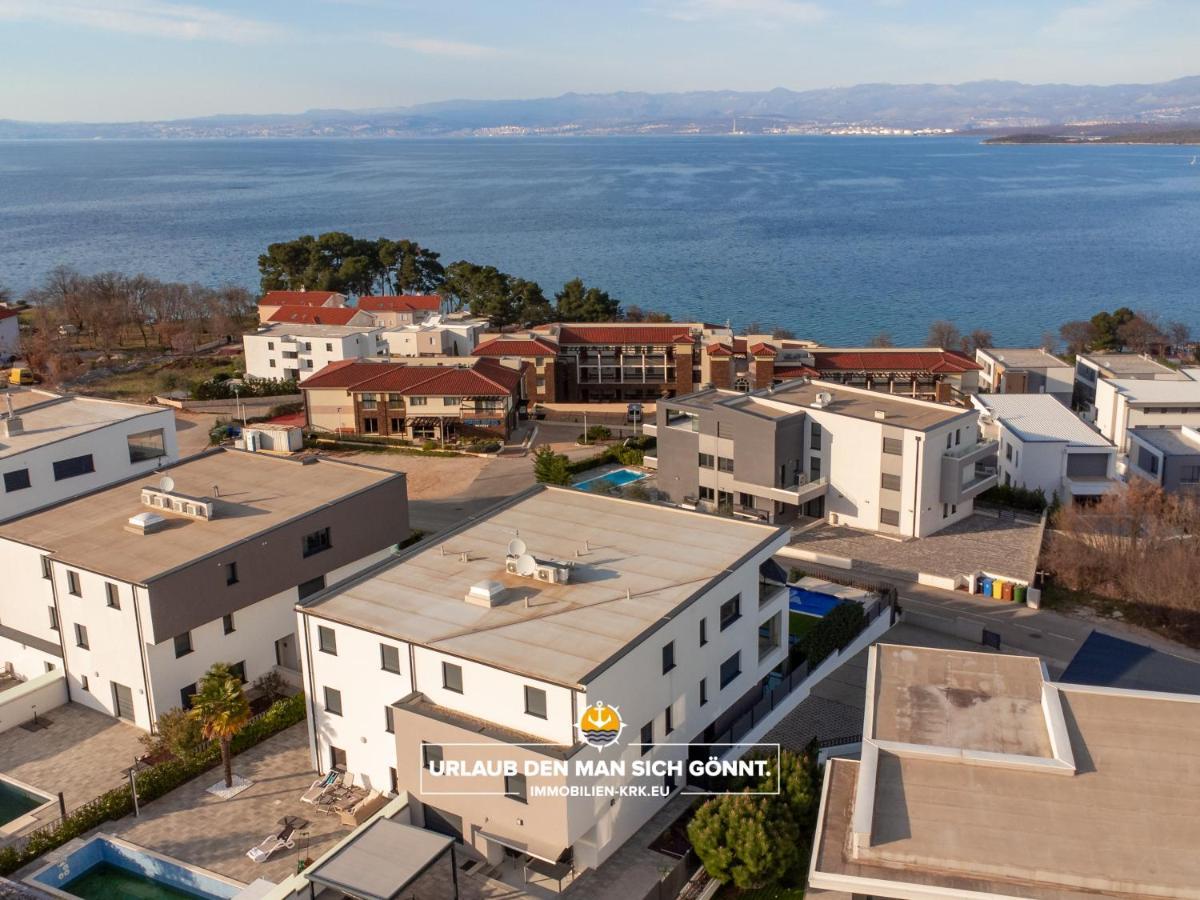 Penthouse Panorama Deluxe In Malinska Apartment Exterior photo